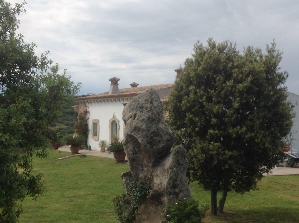 Lu Cuccumiau Country B&B Arzachena Dış mekan fotoğraf